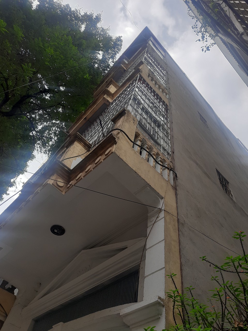 Bán nhà trong ngõ phố Tam Khương, Đống Đa, Hà Nội; Ngõ thông; DT gần 50m2 giá 8.x Tỷ